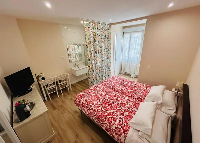 Guggenheim Center Homestay szállás