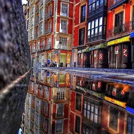 Guggenheim Center Privatunterkunft