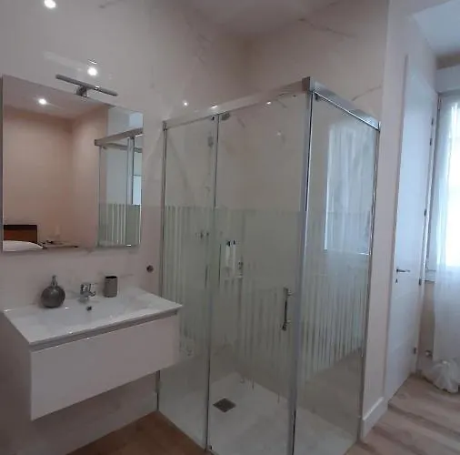 Homestay Guggenheim Center *